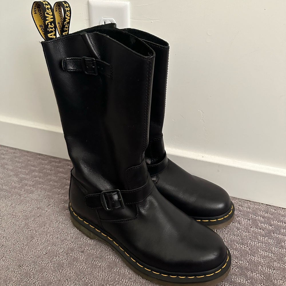 🧨Dr.Martens “CASE” style Almost New!!!! Motorcycle boots Women’s 9 🧨